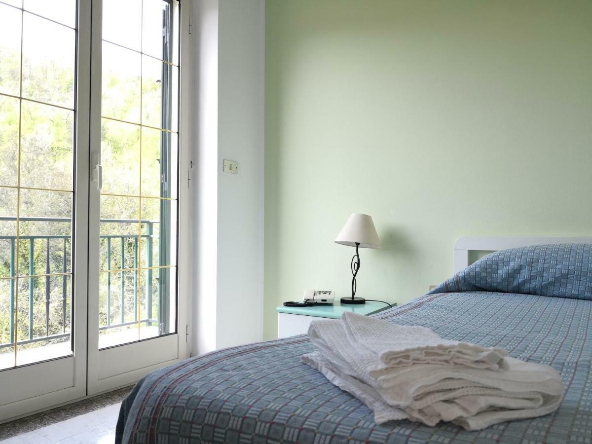 Palia's Hotel 3*
